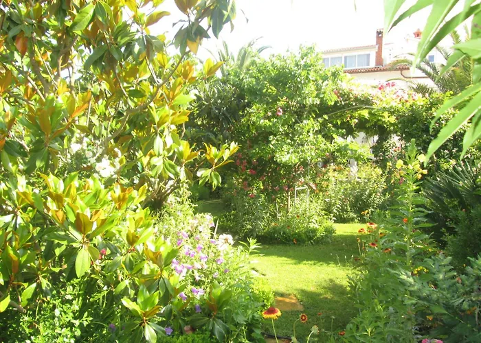 With Parking Space - 21512 Апартаменты *