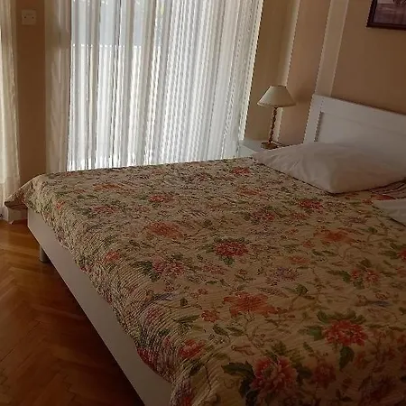 Appartement With Parking Space - 21512 Vir