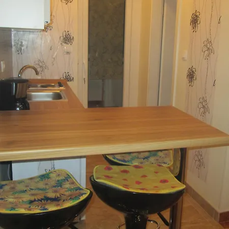 Appartement With Parking Space - 21512