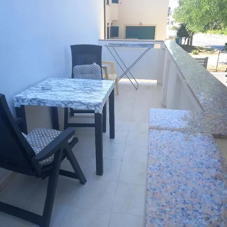 With Parking Space - 21512 Apartman *